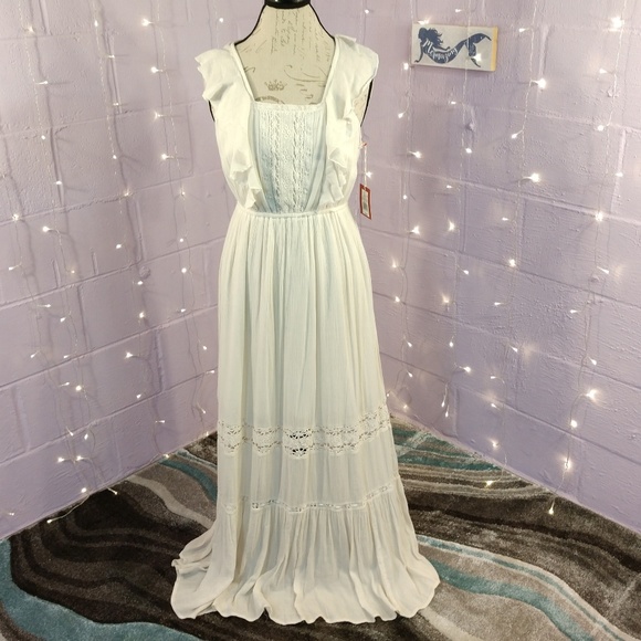 Mossimo Dresses & Skirts - NWT Off White Boho Maxi